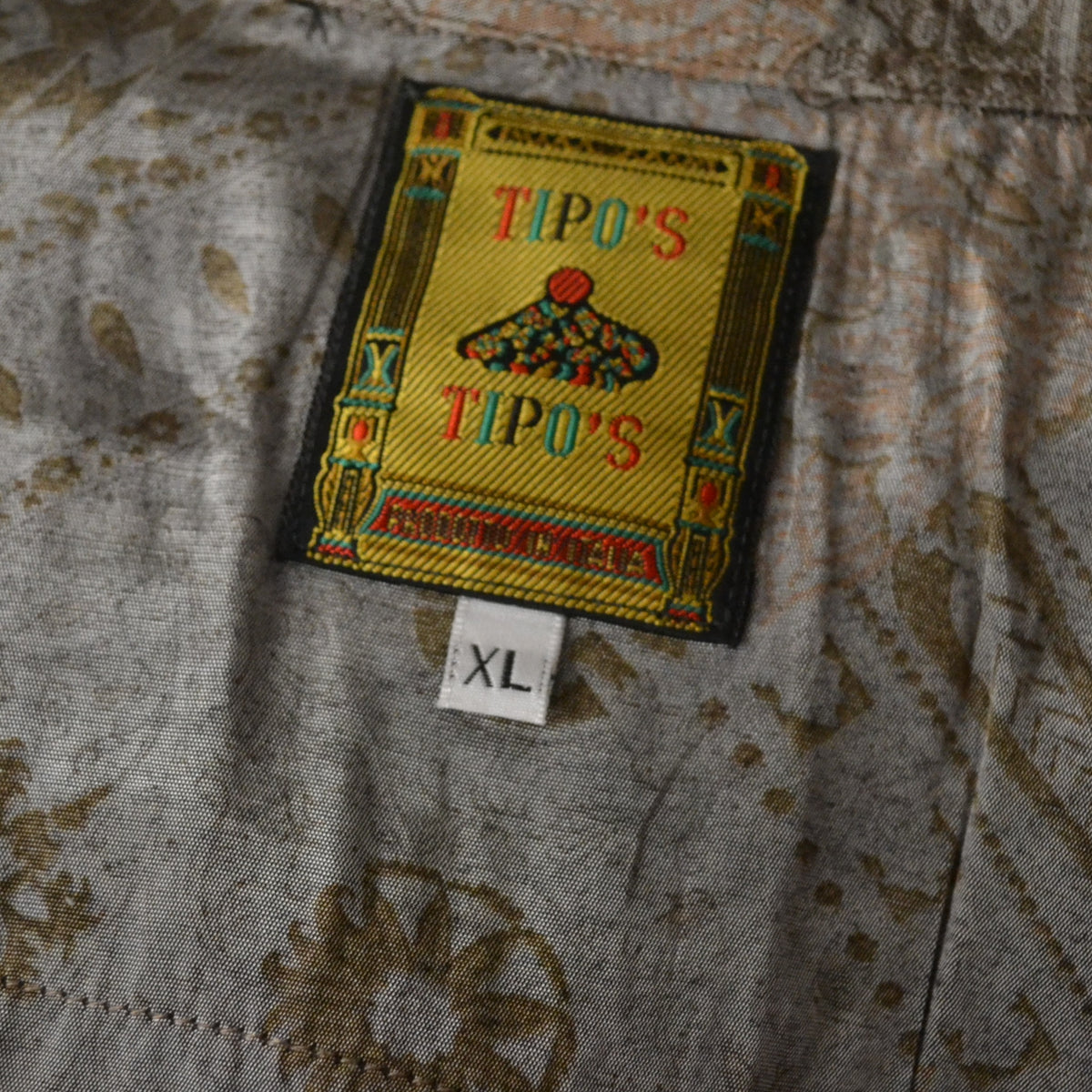 Vintage Ornate Shirt XL