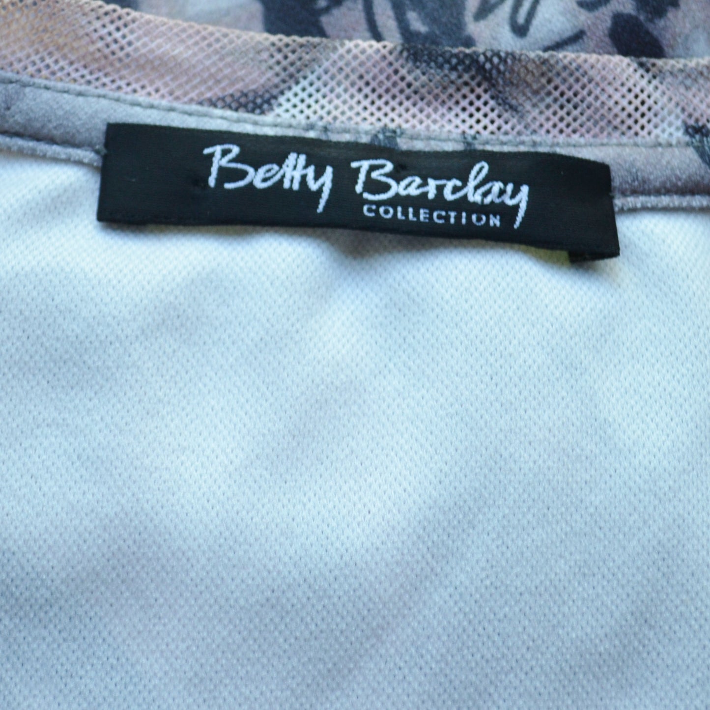 Betty Barclay top L