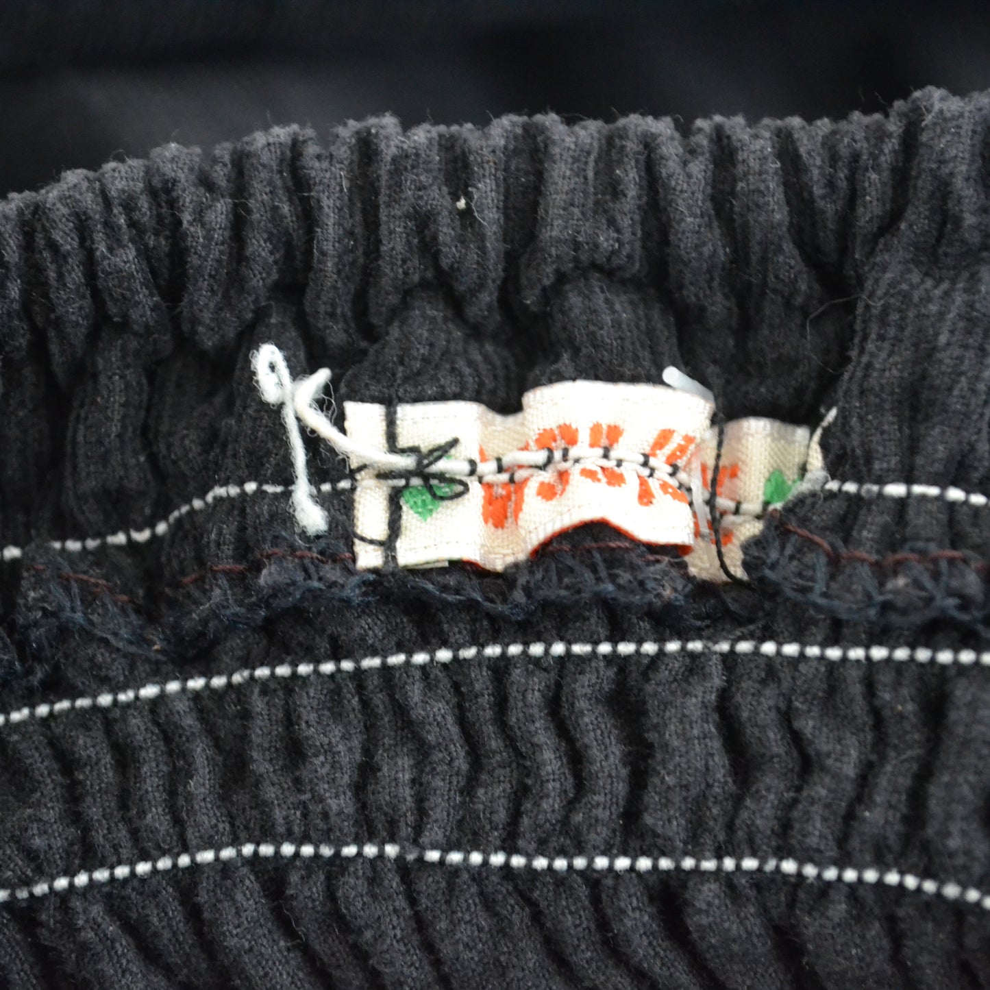 Vintage Embroidered Midi Skirt S
