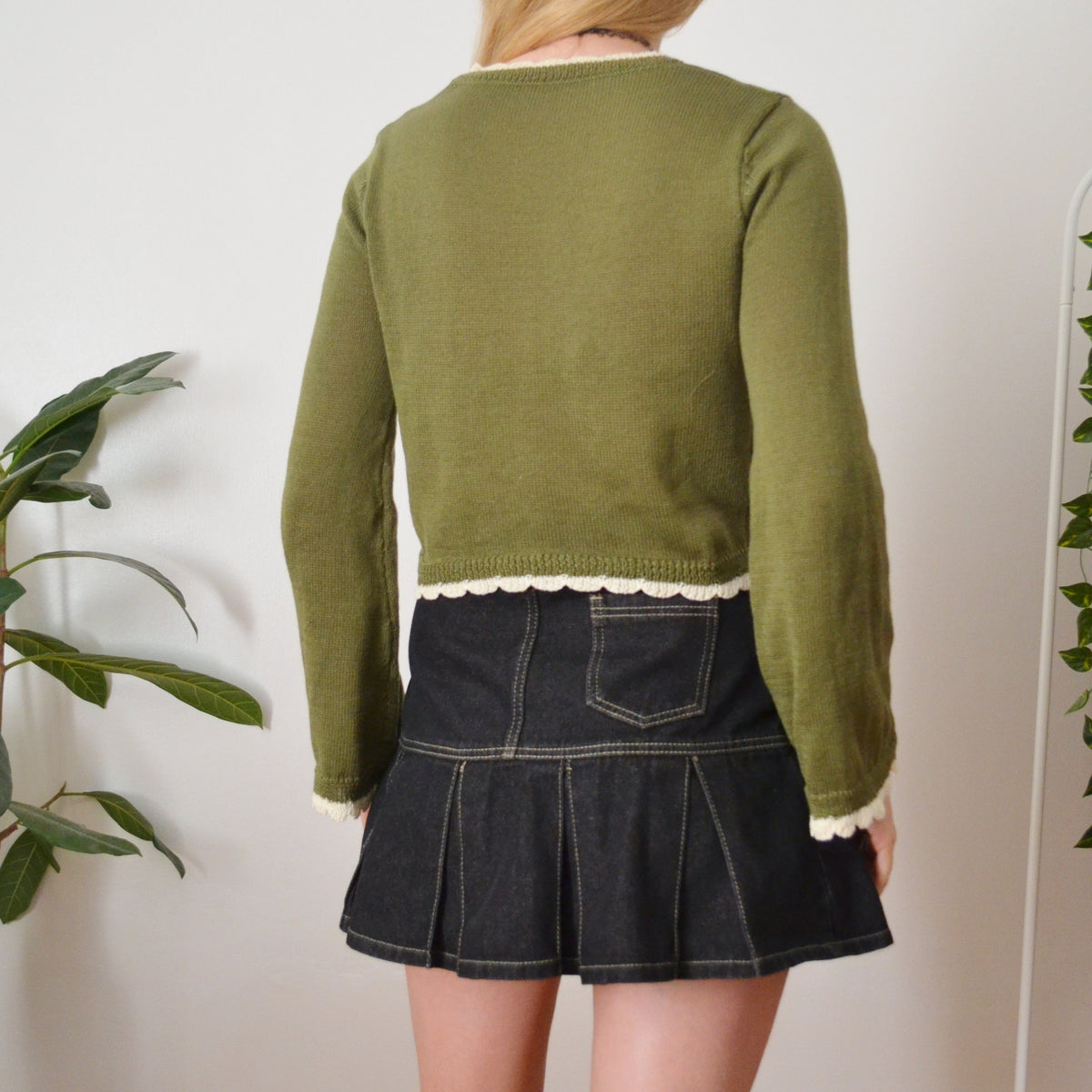 Vintage Floral Embroidered Cardigan S