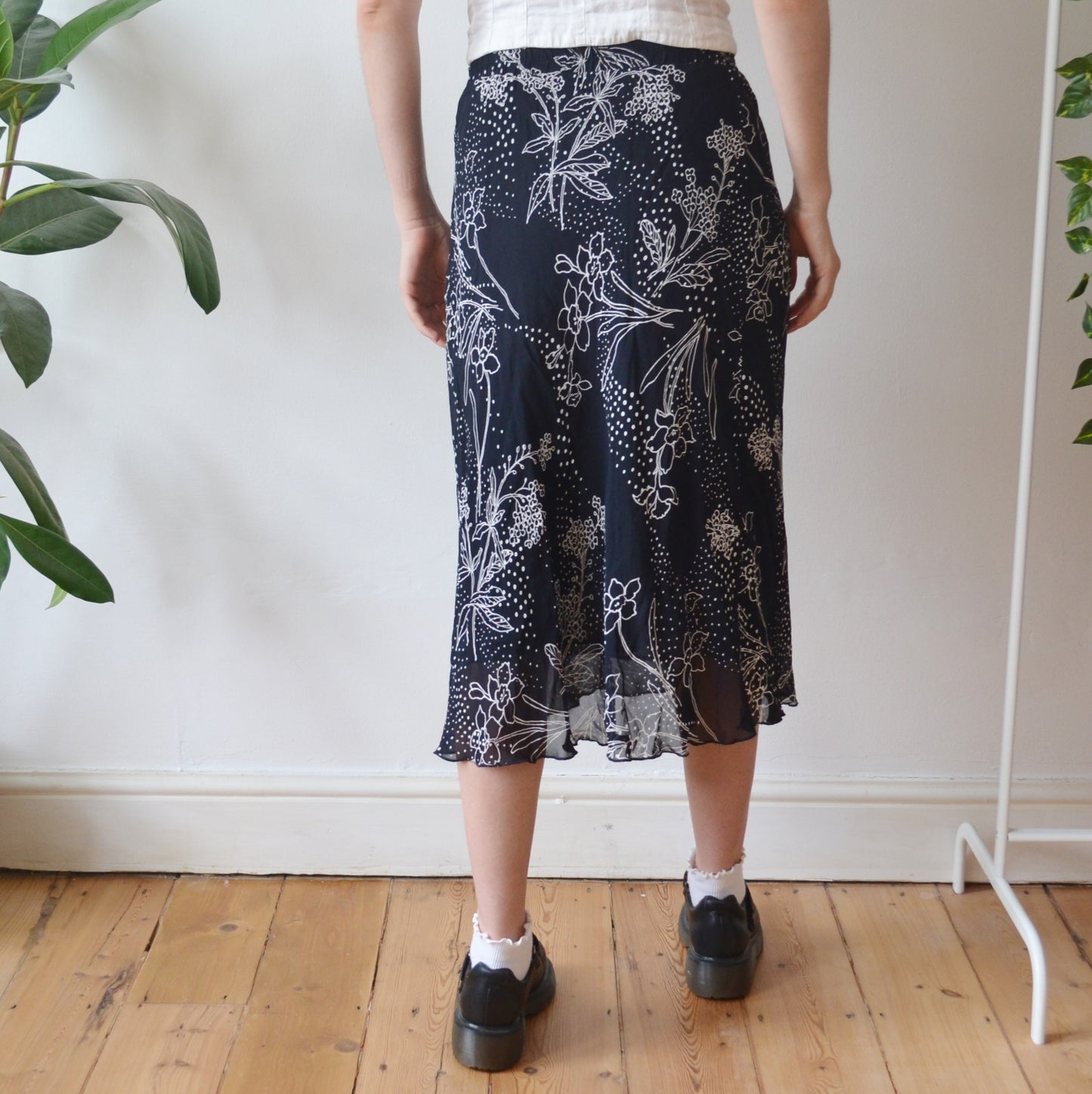 Vintage Black Midi Skirt M