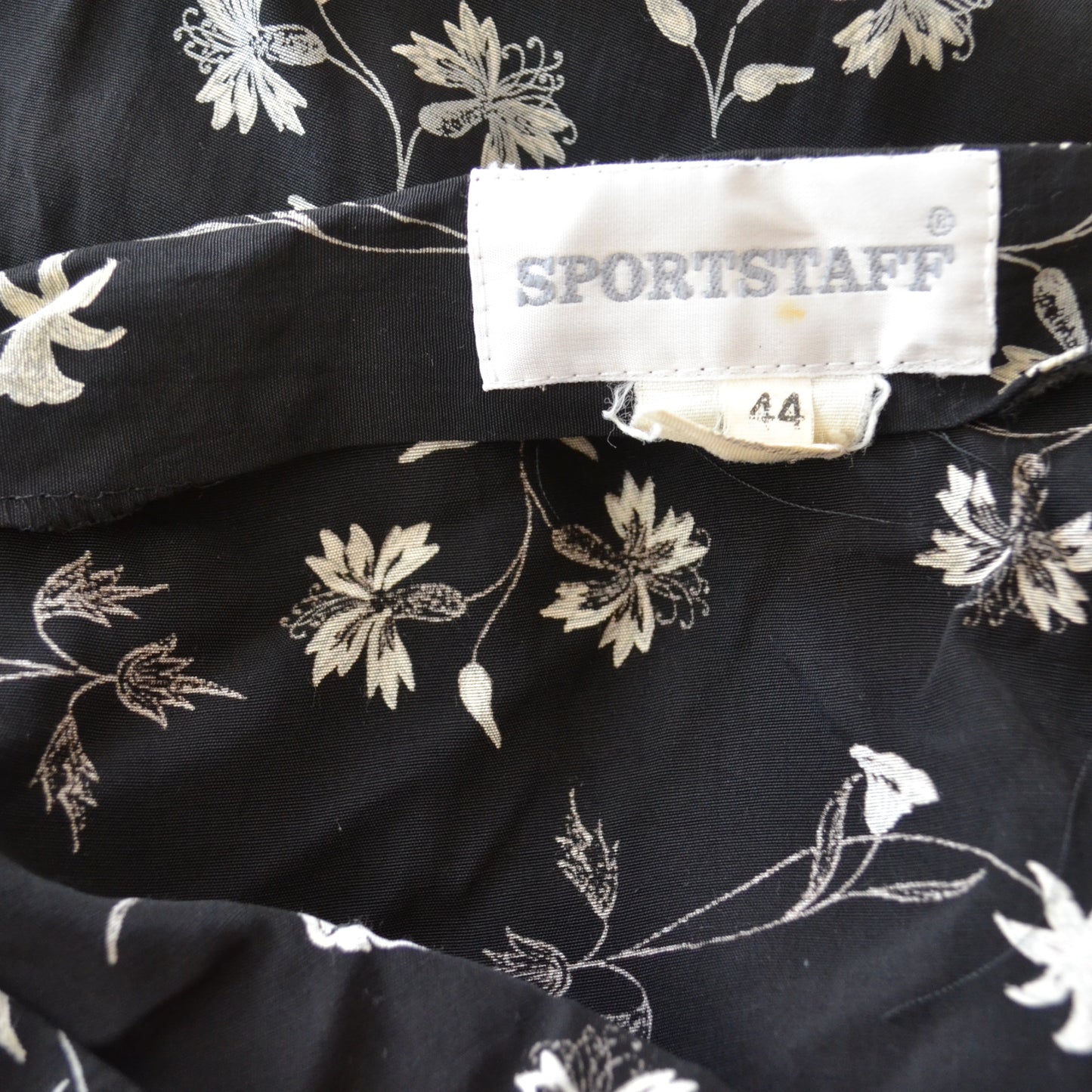 Vintage Black Floral Skirt M