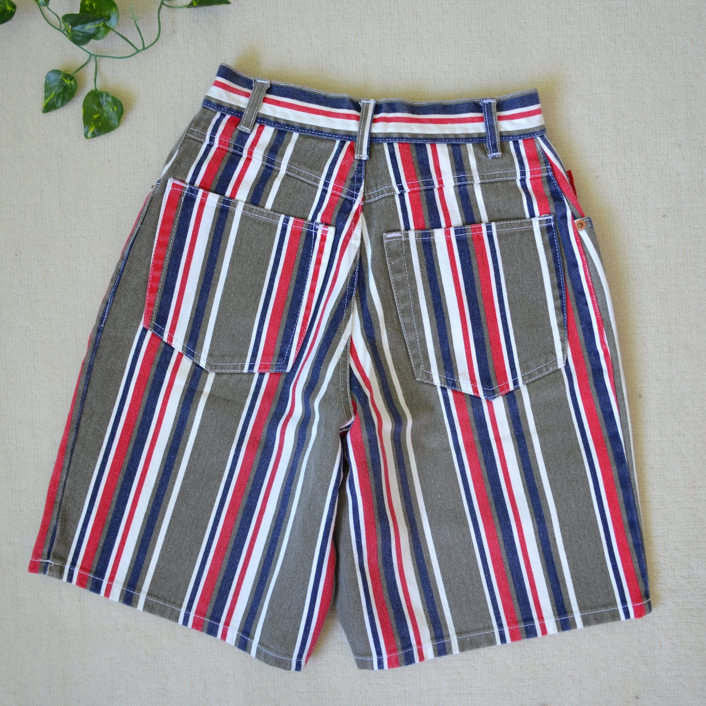 Stripe shorts 25W