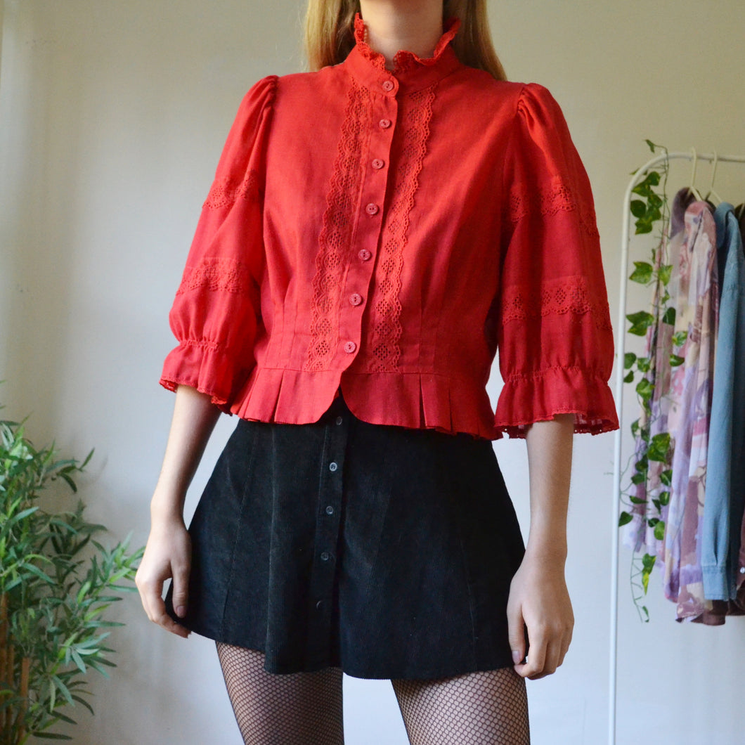 Red prairie blouse S/M
