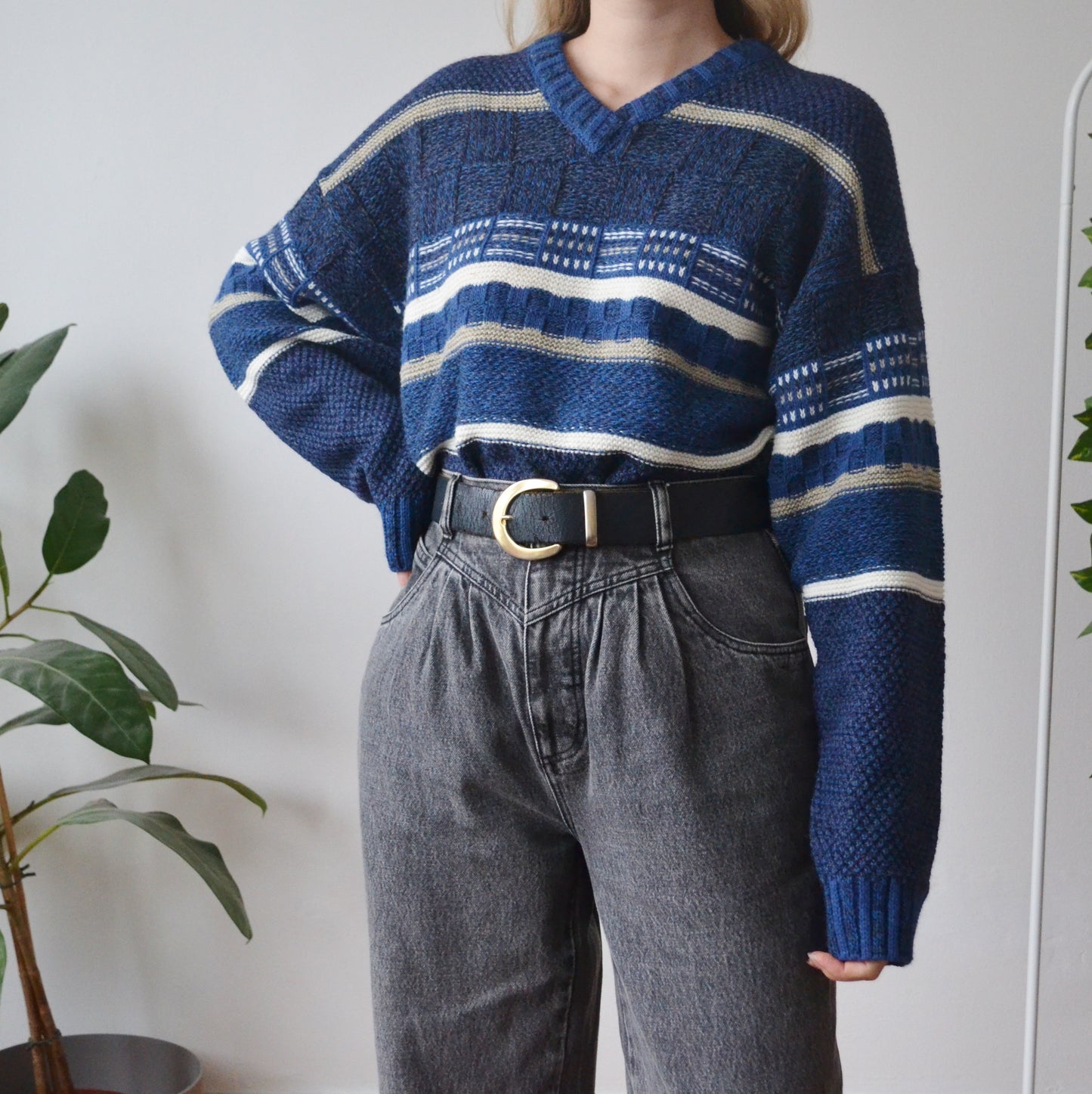 Vintage Blue V Neck Jumper L