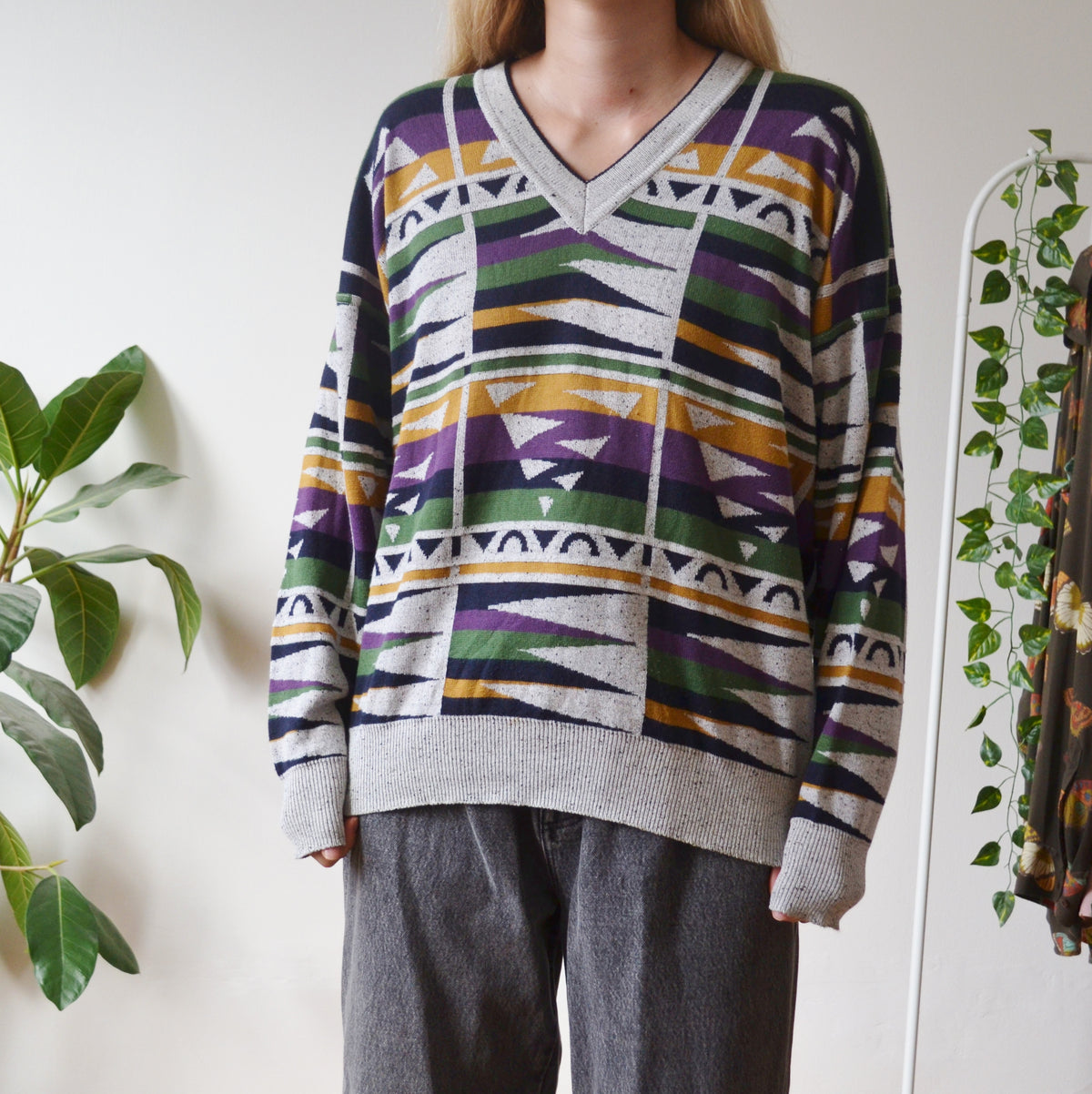 Vintage V Neck Jumper L