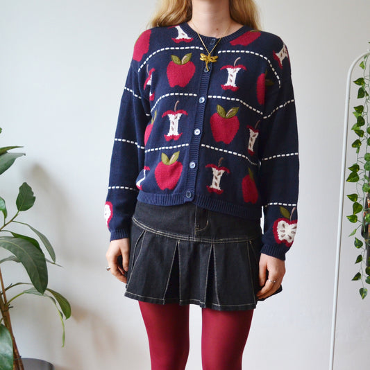 Apple cardigan M