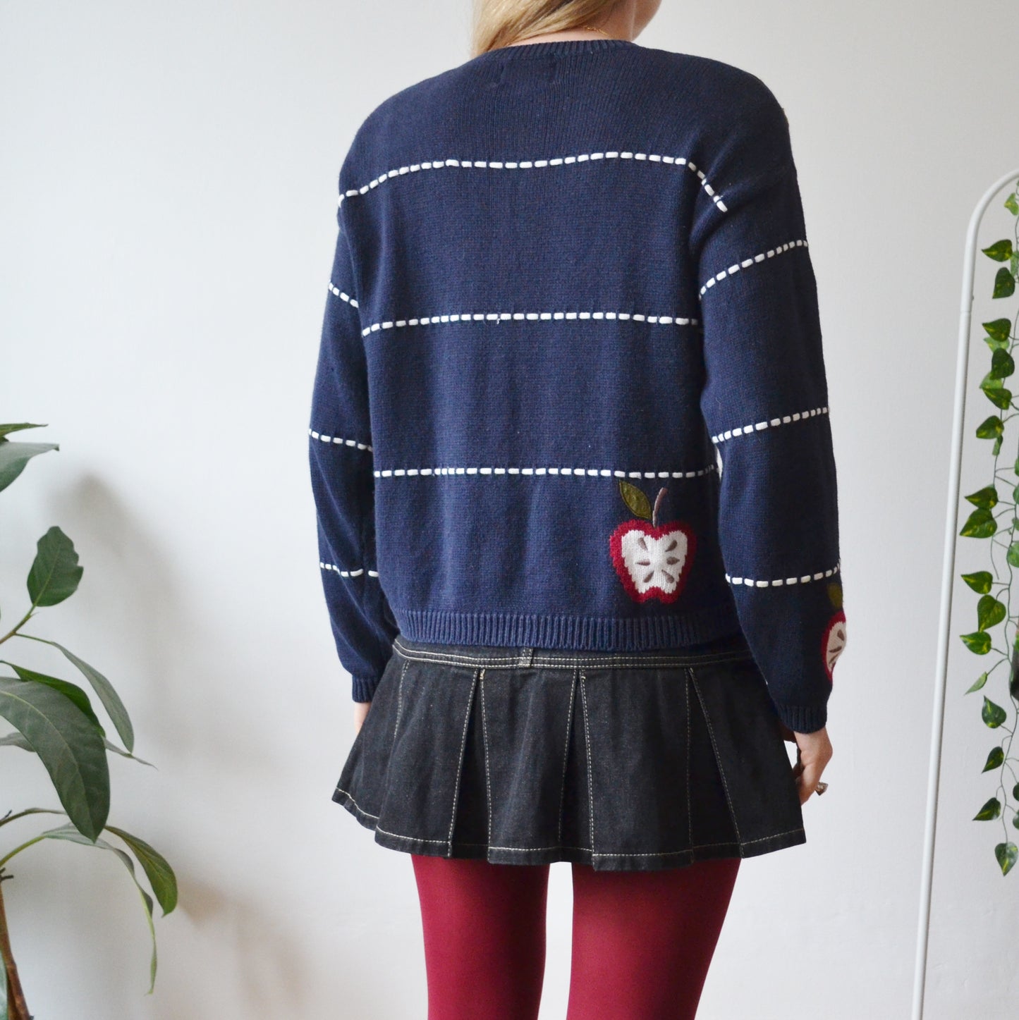 Apple cardigan M