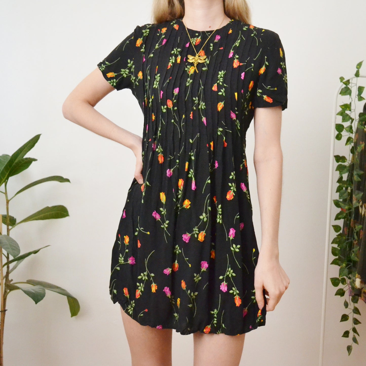 Rose dress uk 6