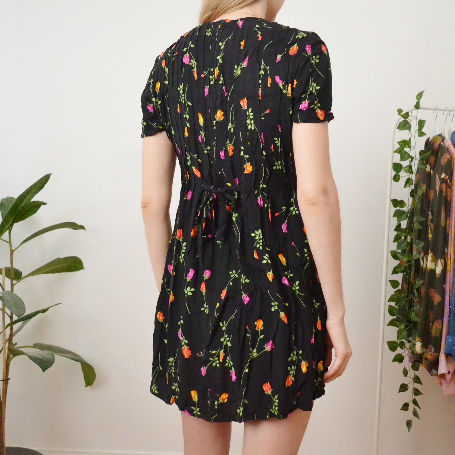 Rose dress uk 6