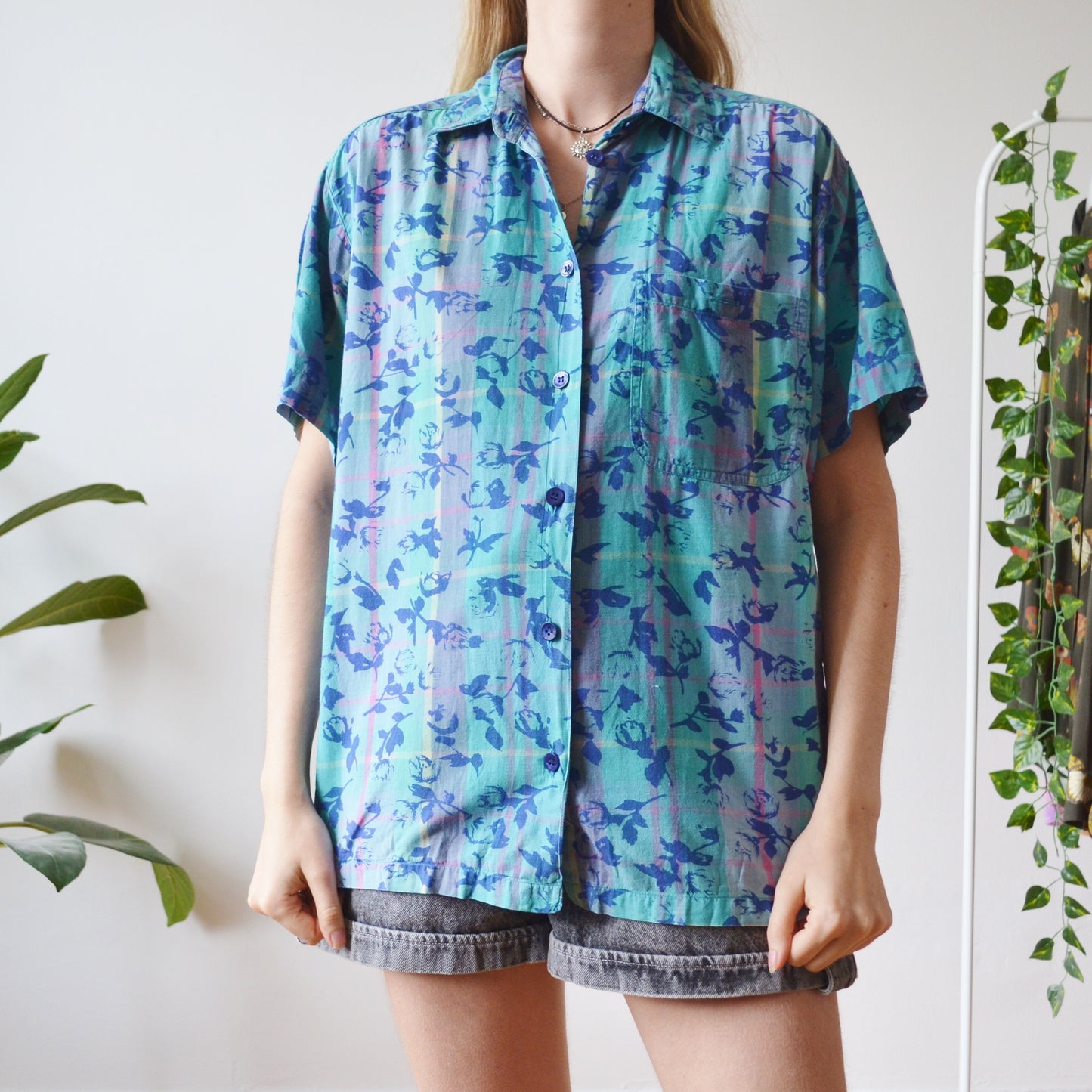 Floral plaid shirt M