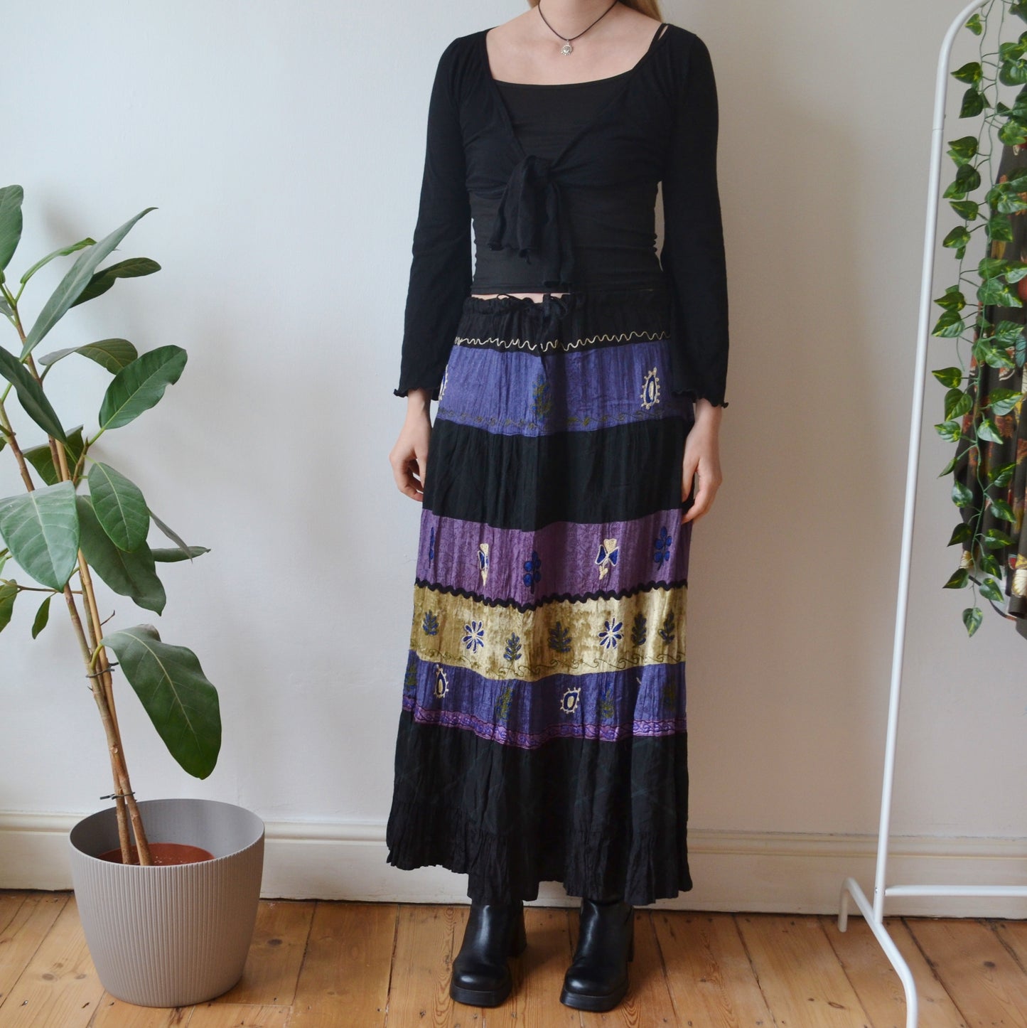 Vintage Embroidered Maxi Skirt XL
