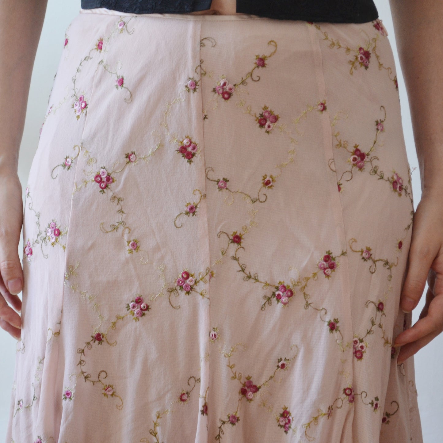 Vintage Rose Midi Skirt M