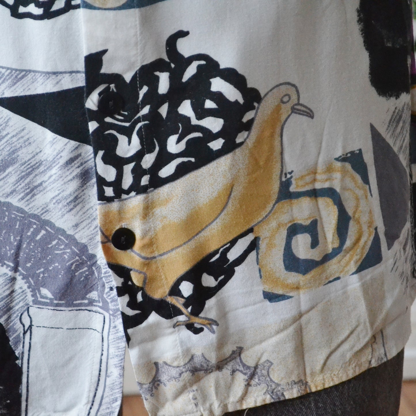 Vintage Abstract Shirt M
