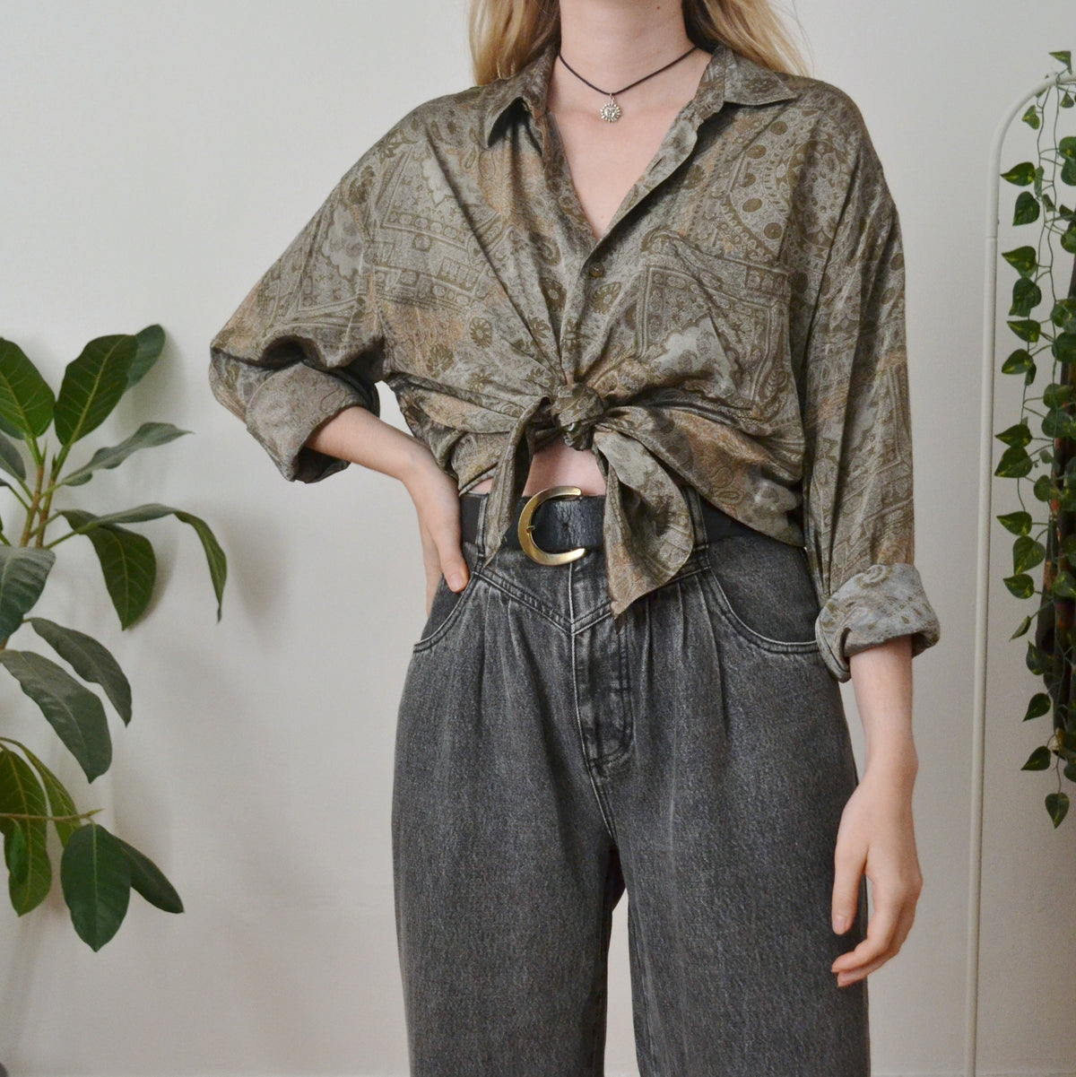 Vintage Ornate Shirt XL