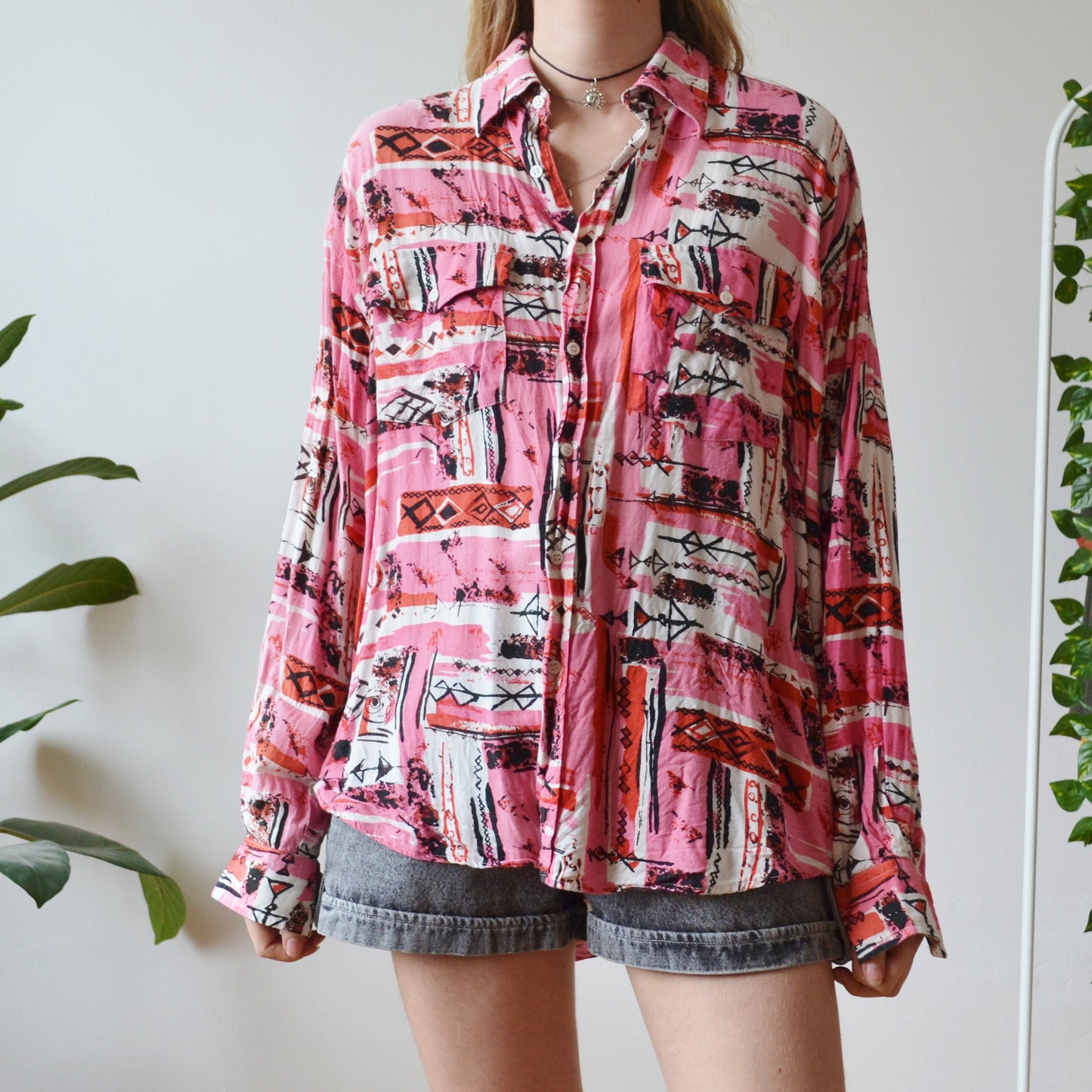 Pink abstract shirt XL