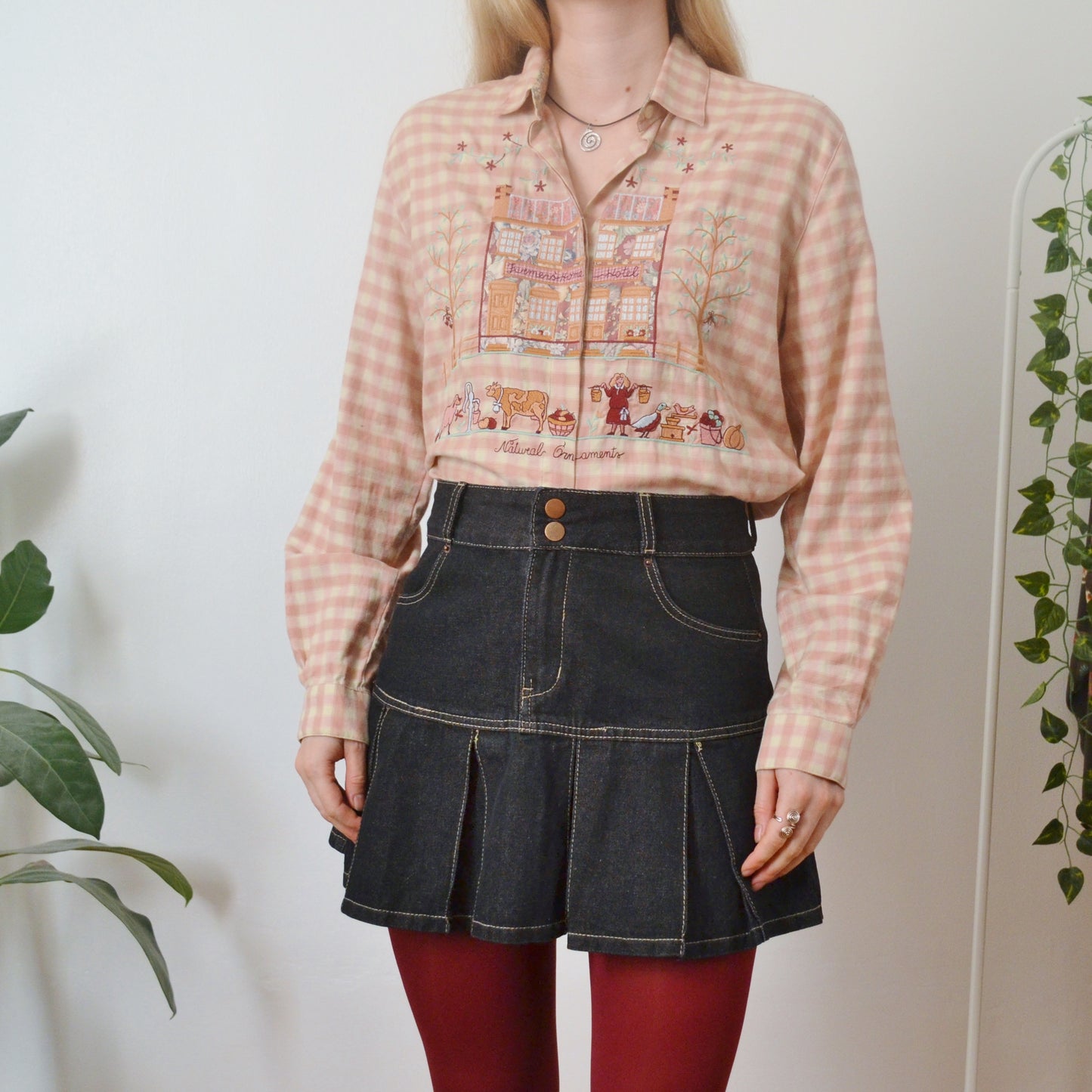 Embroidered blouse L