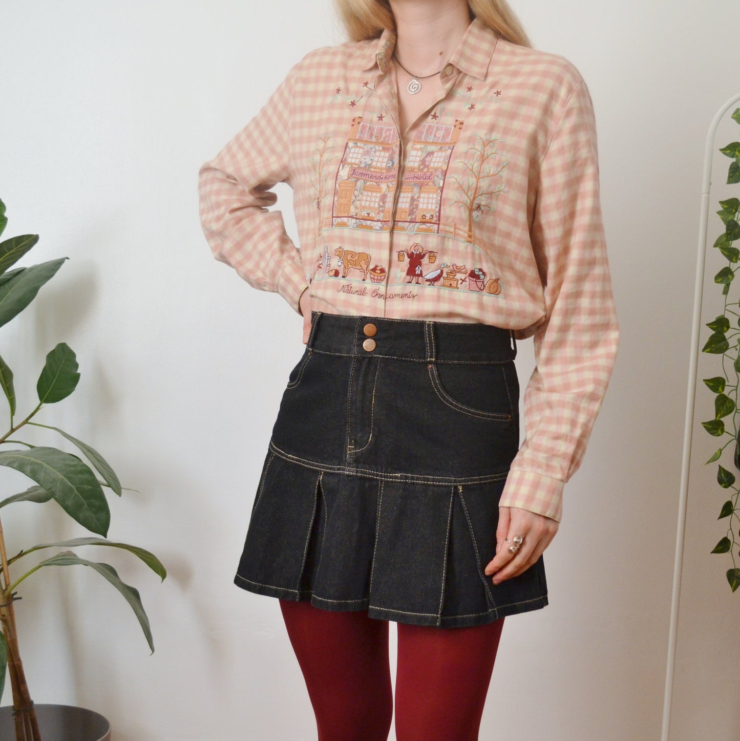 Embroidered blouse L