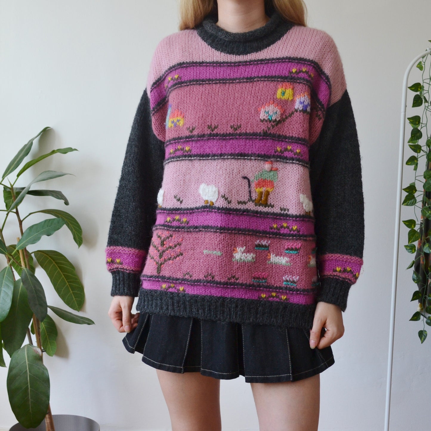 Vintage Cottage Jumper L