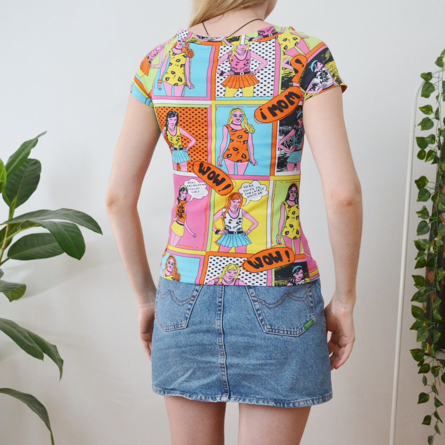 Comic top M