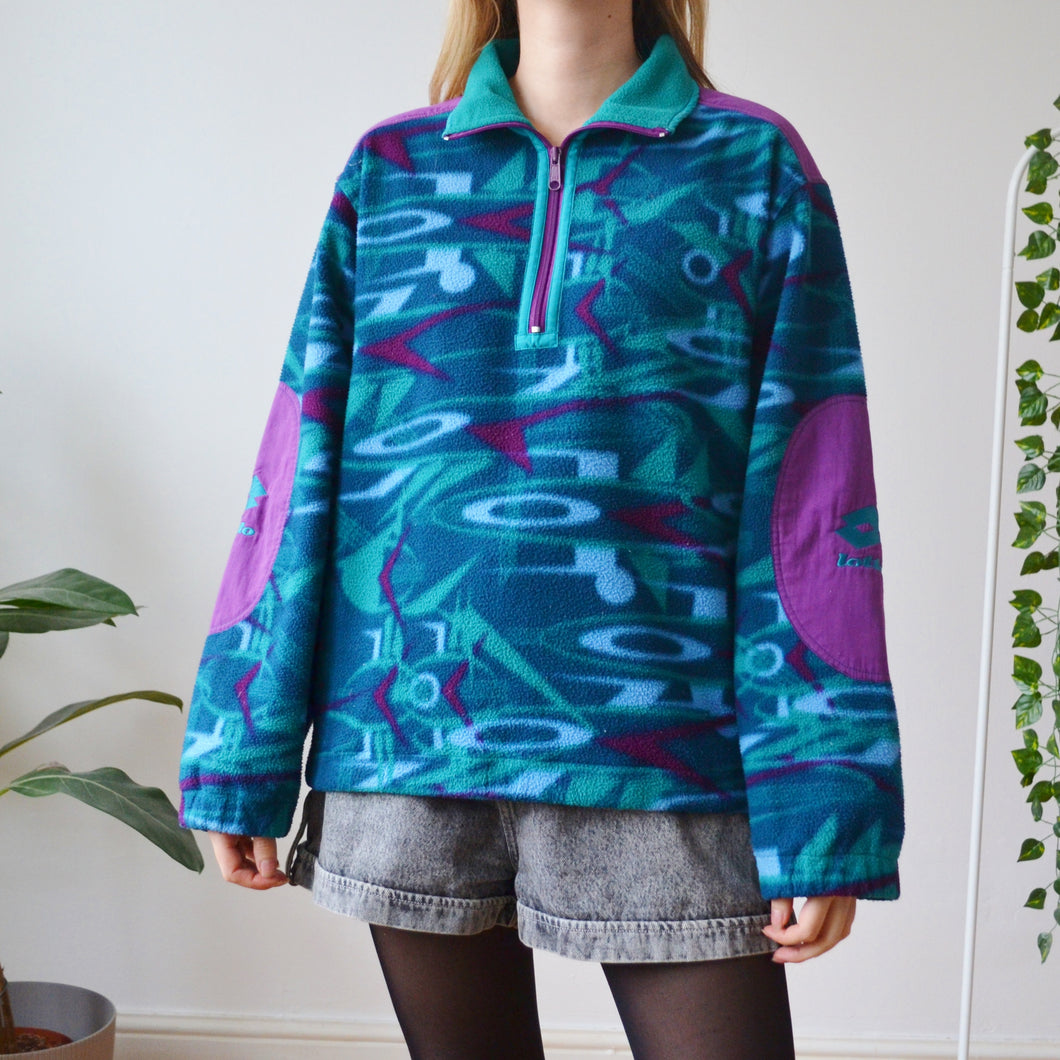 Abstract fleece M