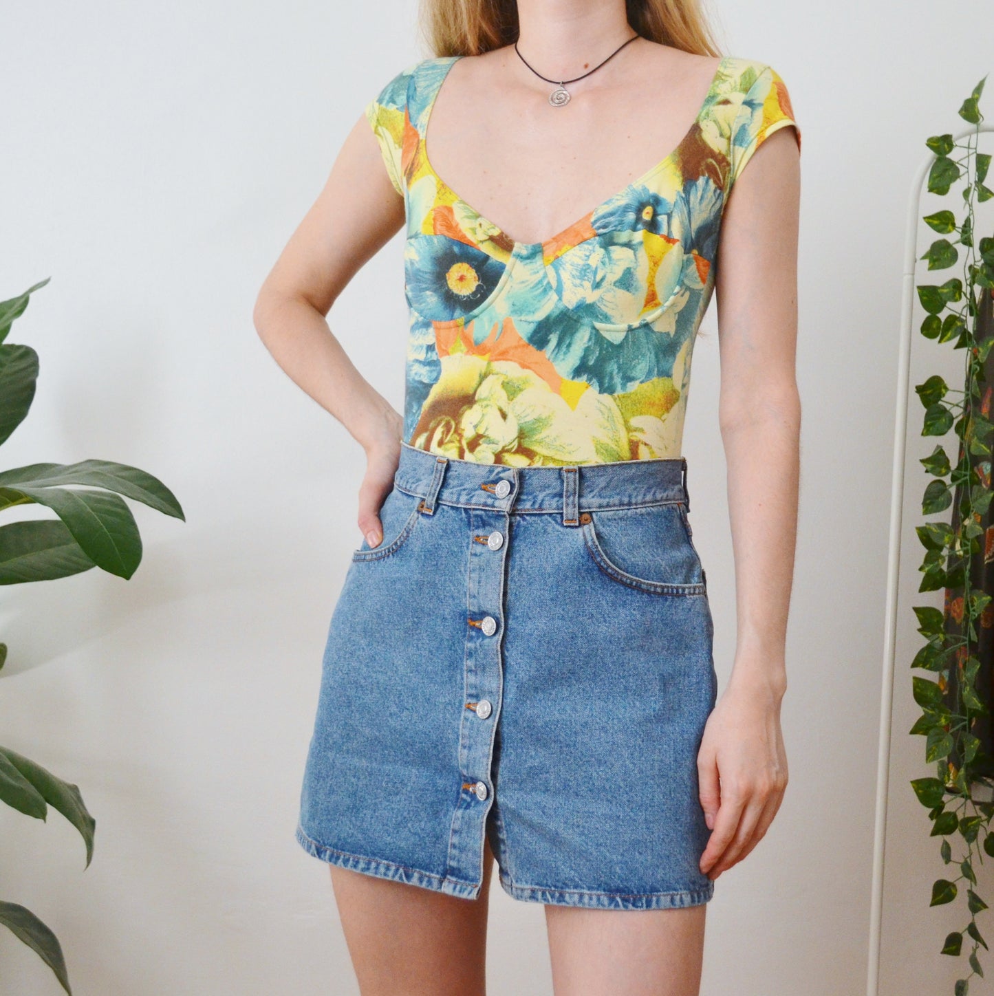Floral bodysuit S