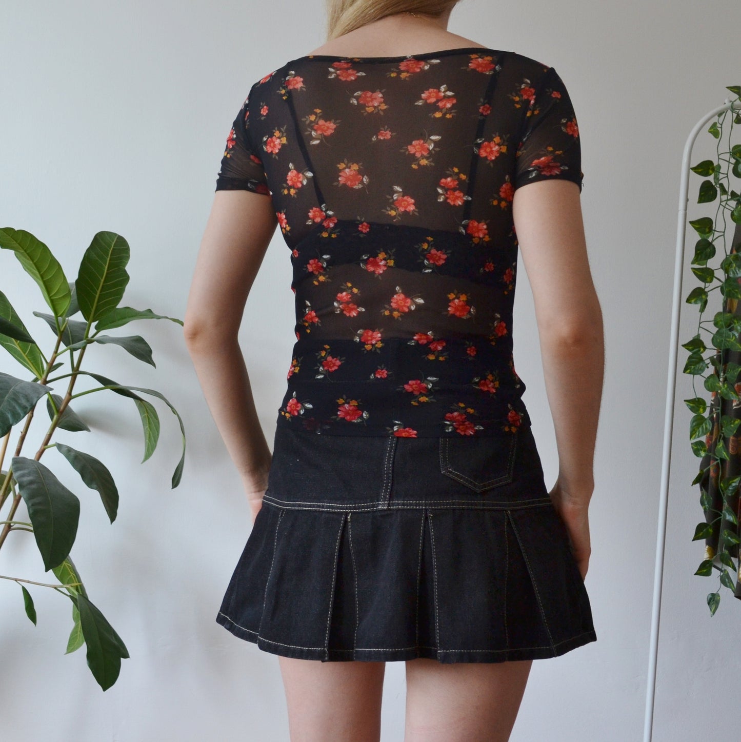 Vintage Floral Mesh Top M