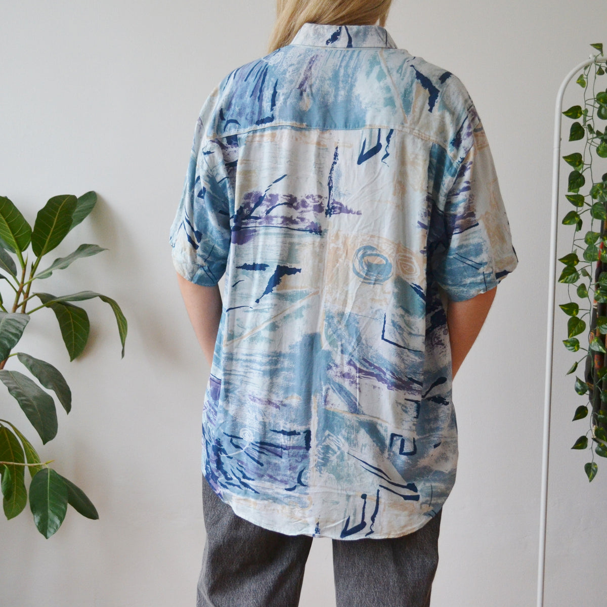 Vintage Blue Abstract Shirt L