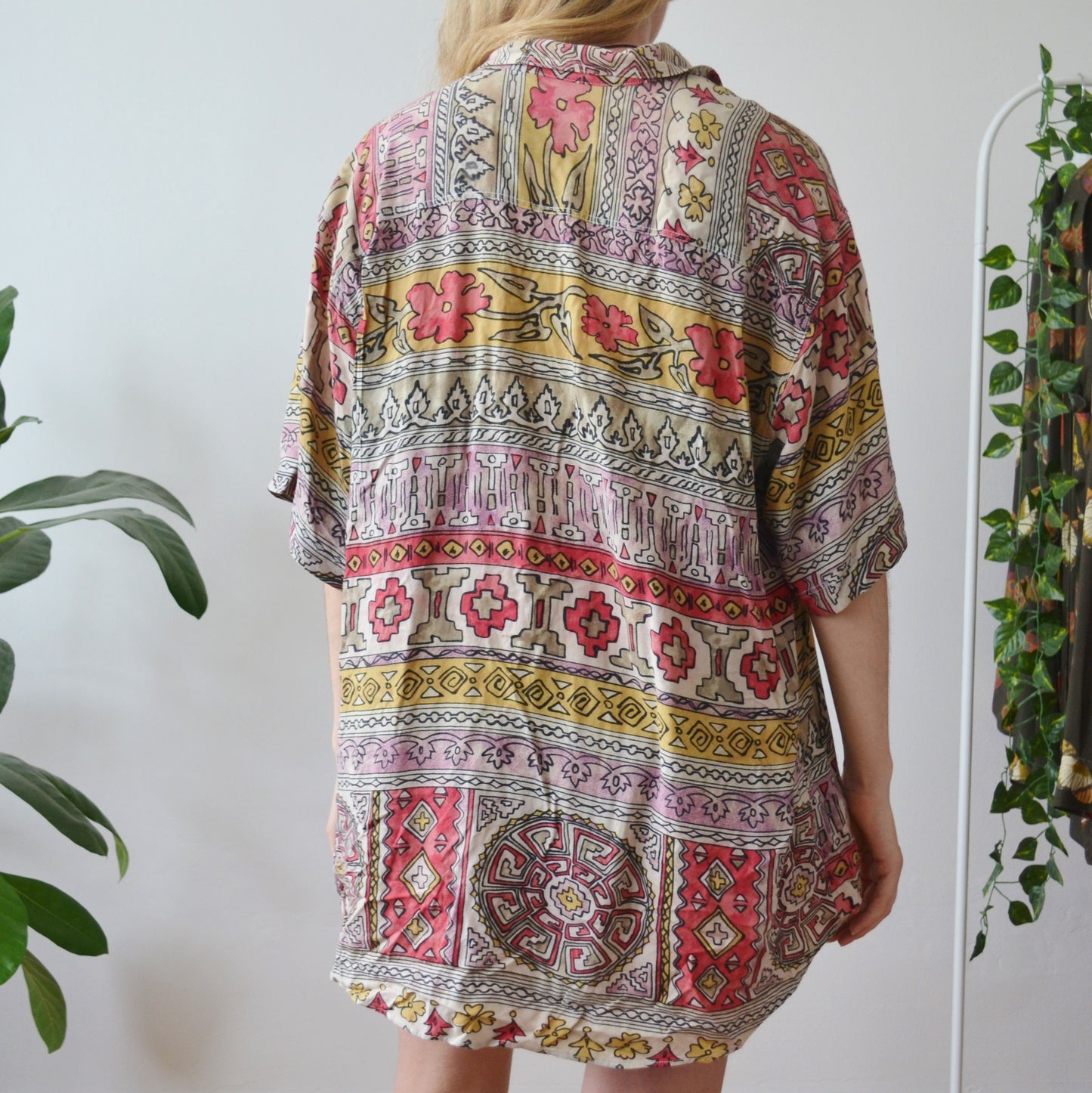 Geometric shirt XL