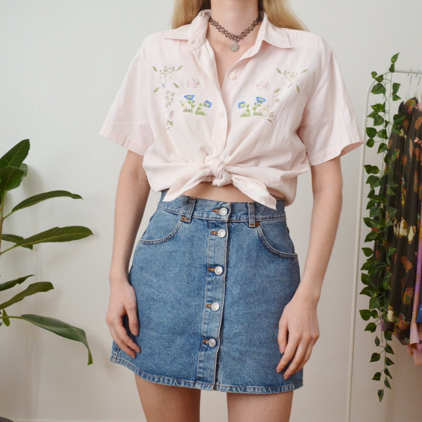 Embroidered shirt L