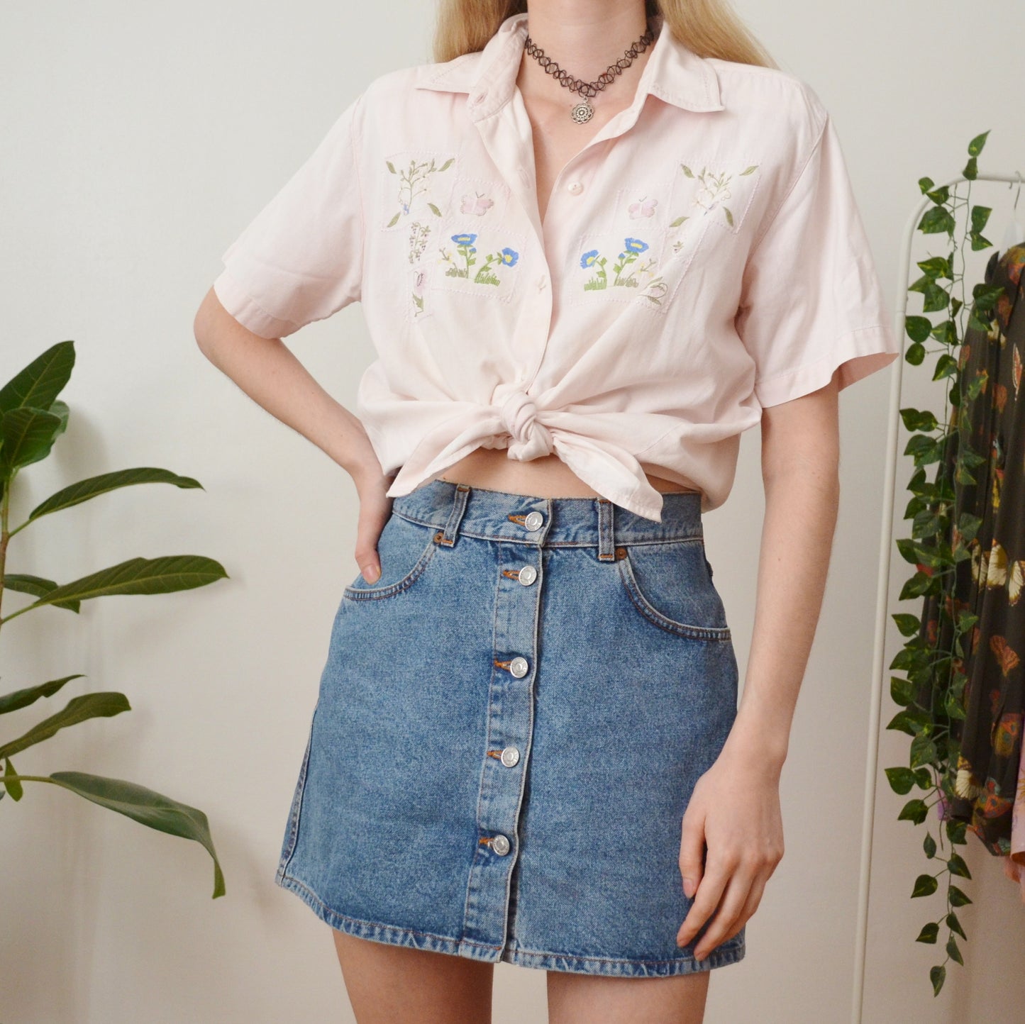 Embroidered shirt L