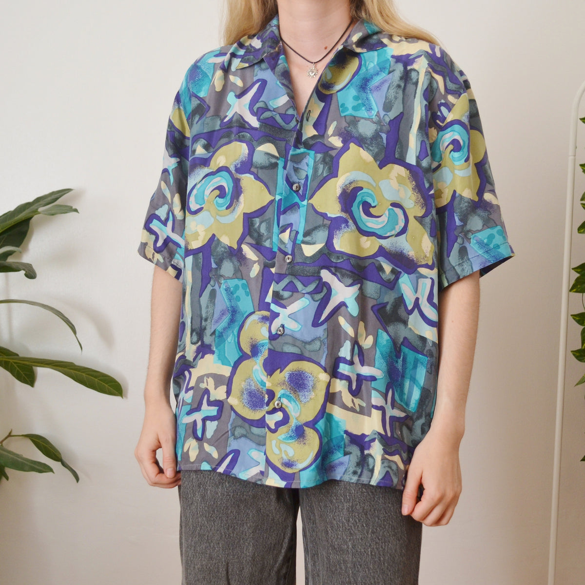 Vintage Abstract Shirt L