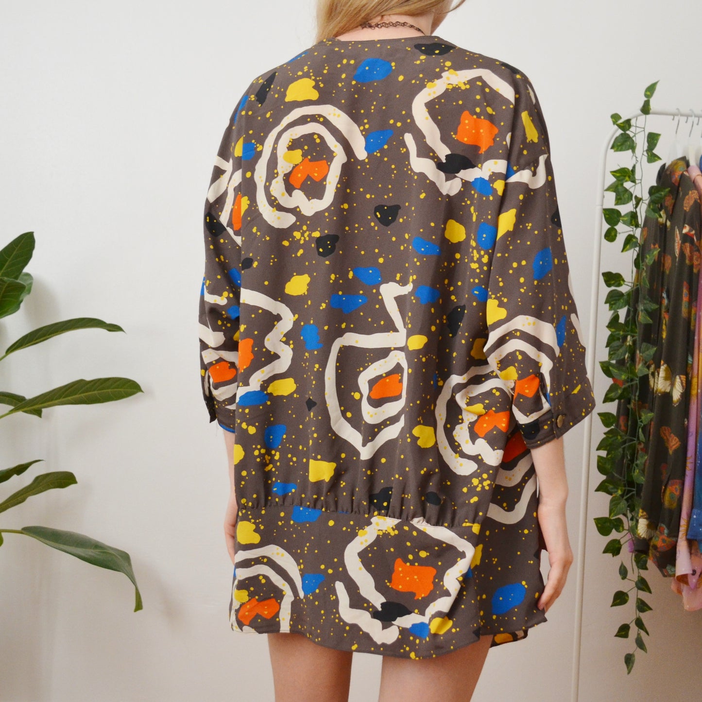 Abstract blouse 2XL