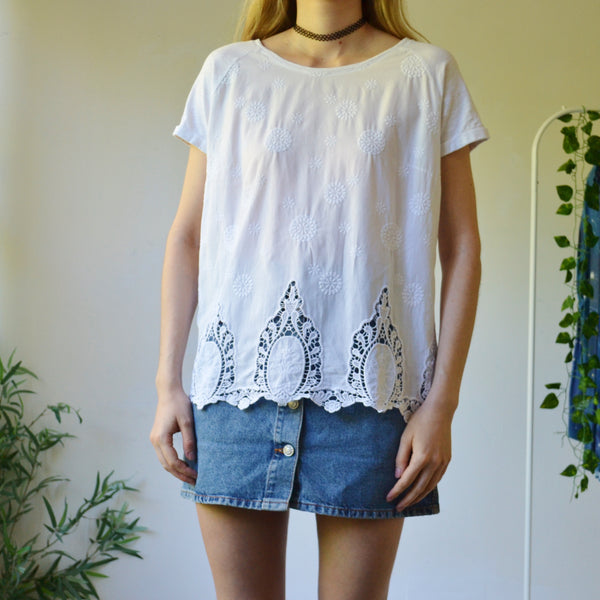 Embroidered blouse M
