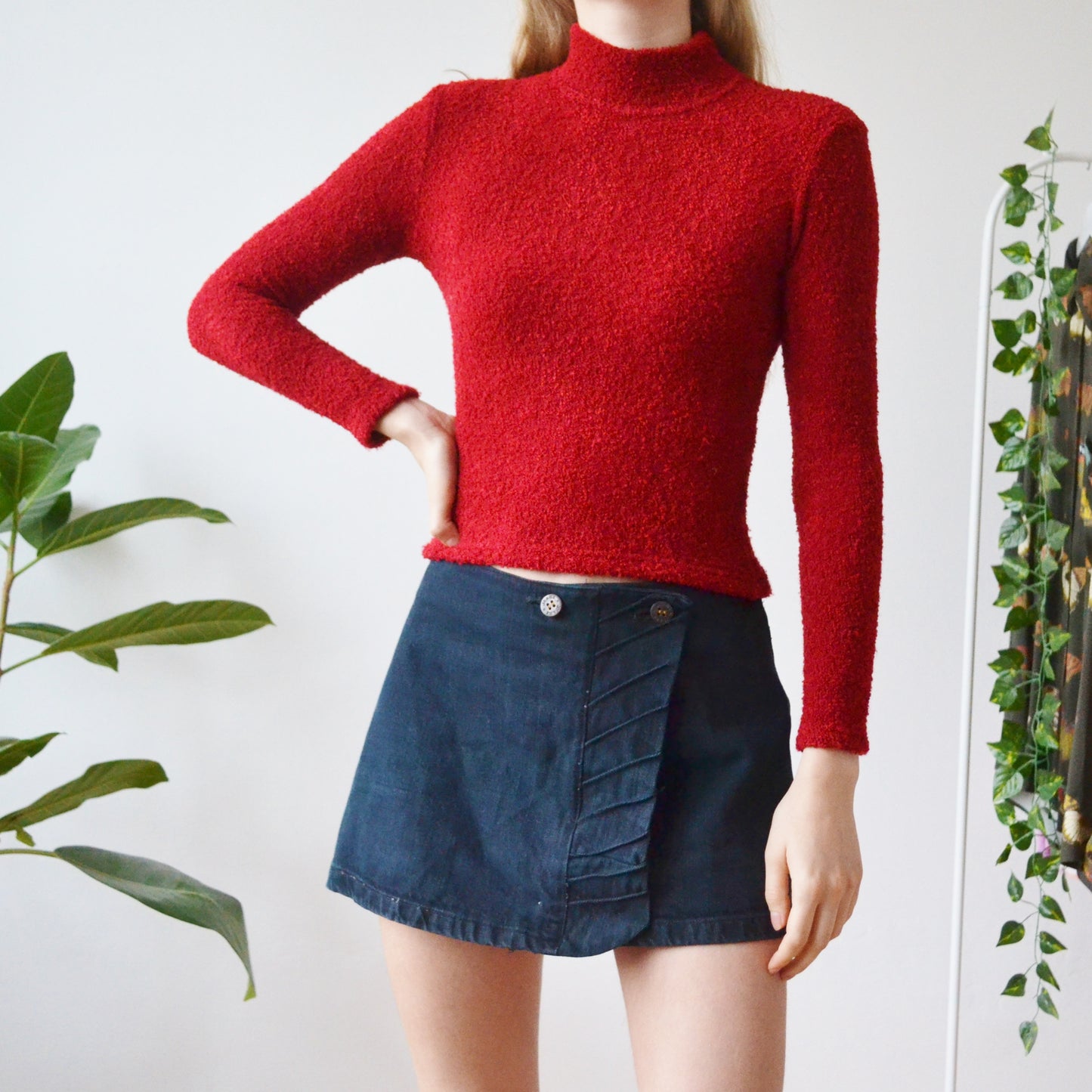 Red jumper S