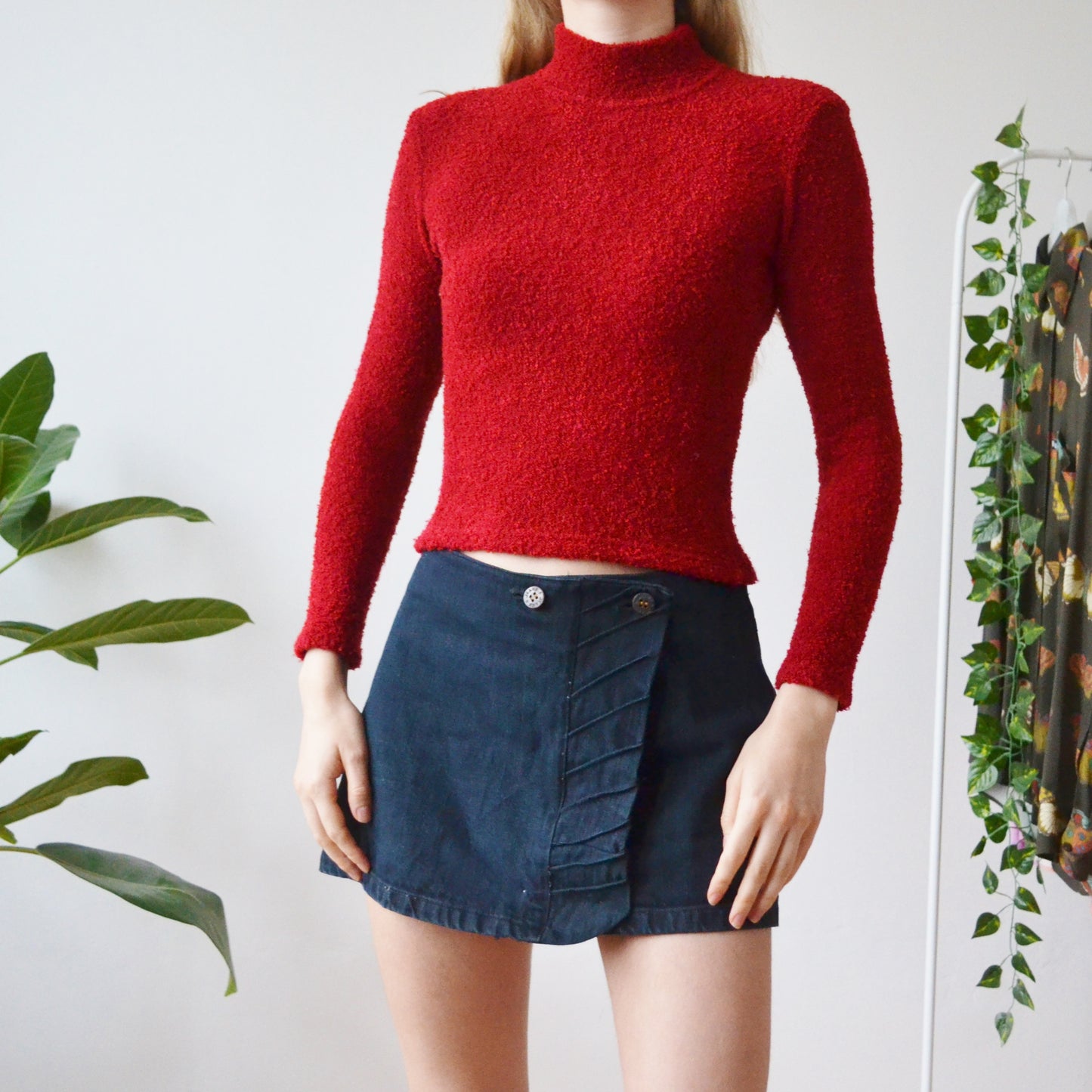 Red jumper S