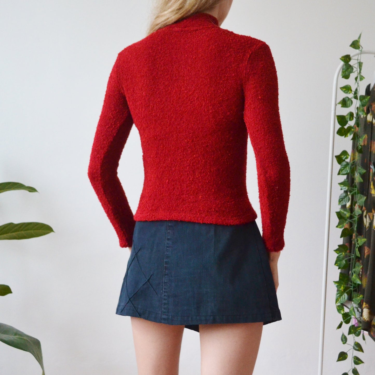 Red jumper S