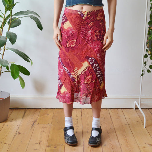 Red skirt M