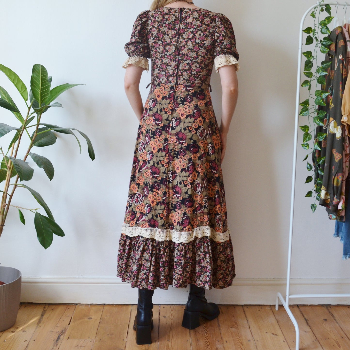 Vintage 70s Floral Maxi Dress S