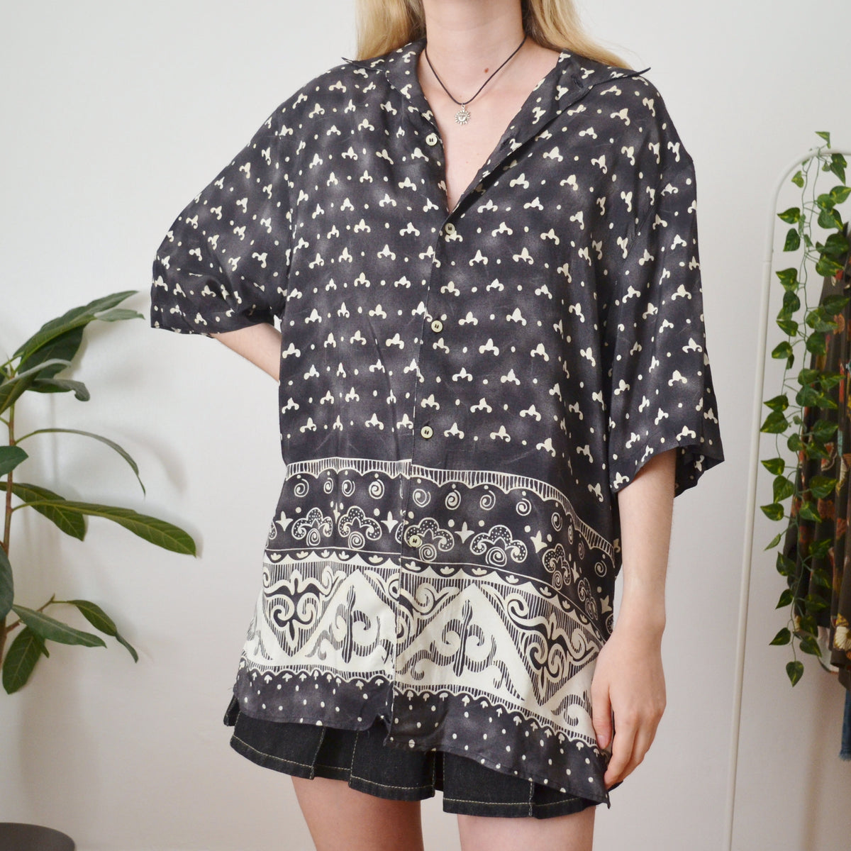 Vintage Monochrome Shirt L
