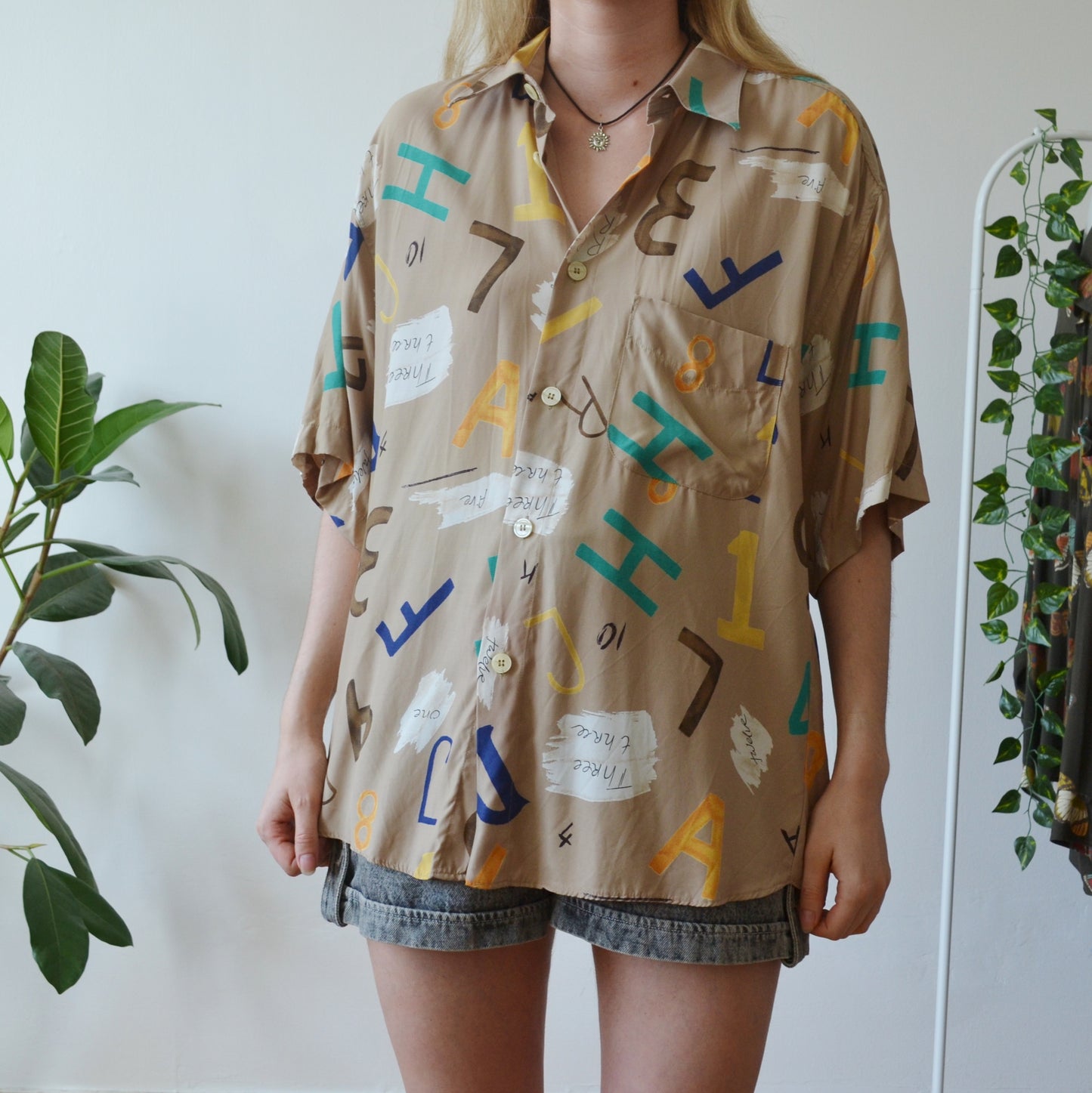 Vintage Alphabet Shirt XL