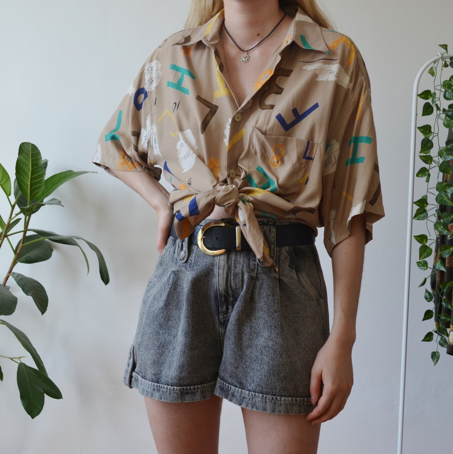 Vintage Alphabet Shirt XL