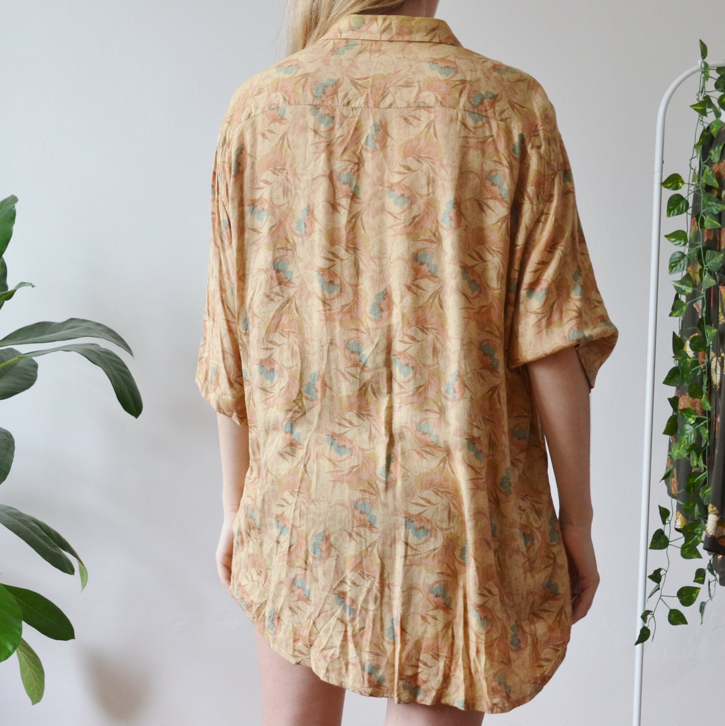 Floral shirt XL