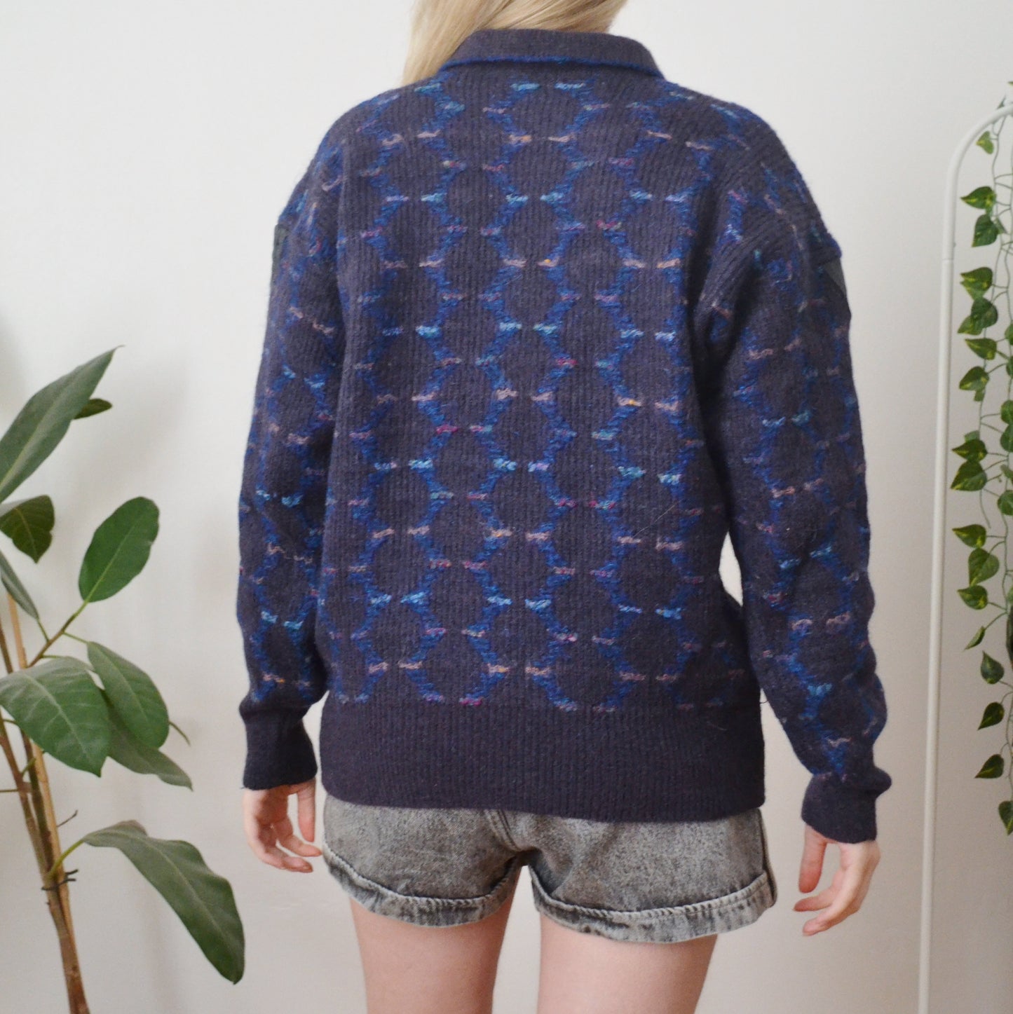 Vintage Collar Jumper M