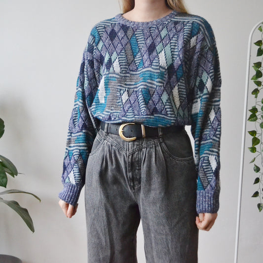 Geometric jumper L