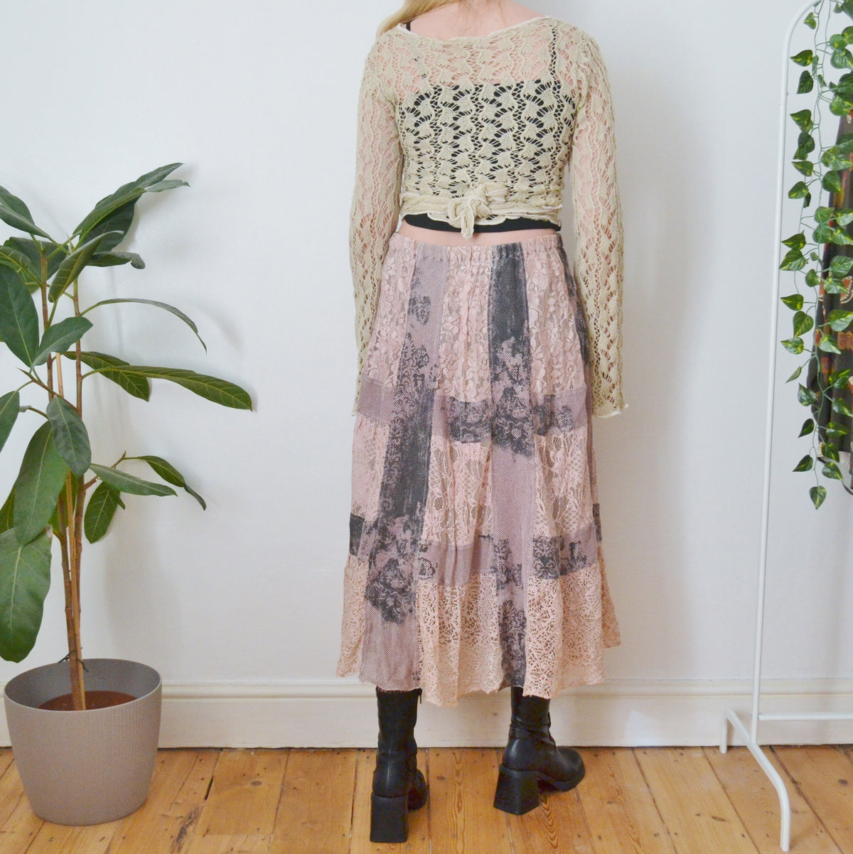 Vintage Lace Skirt L
