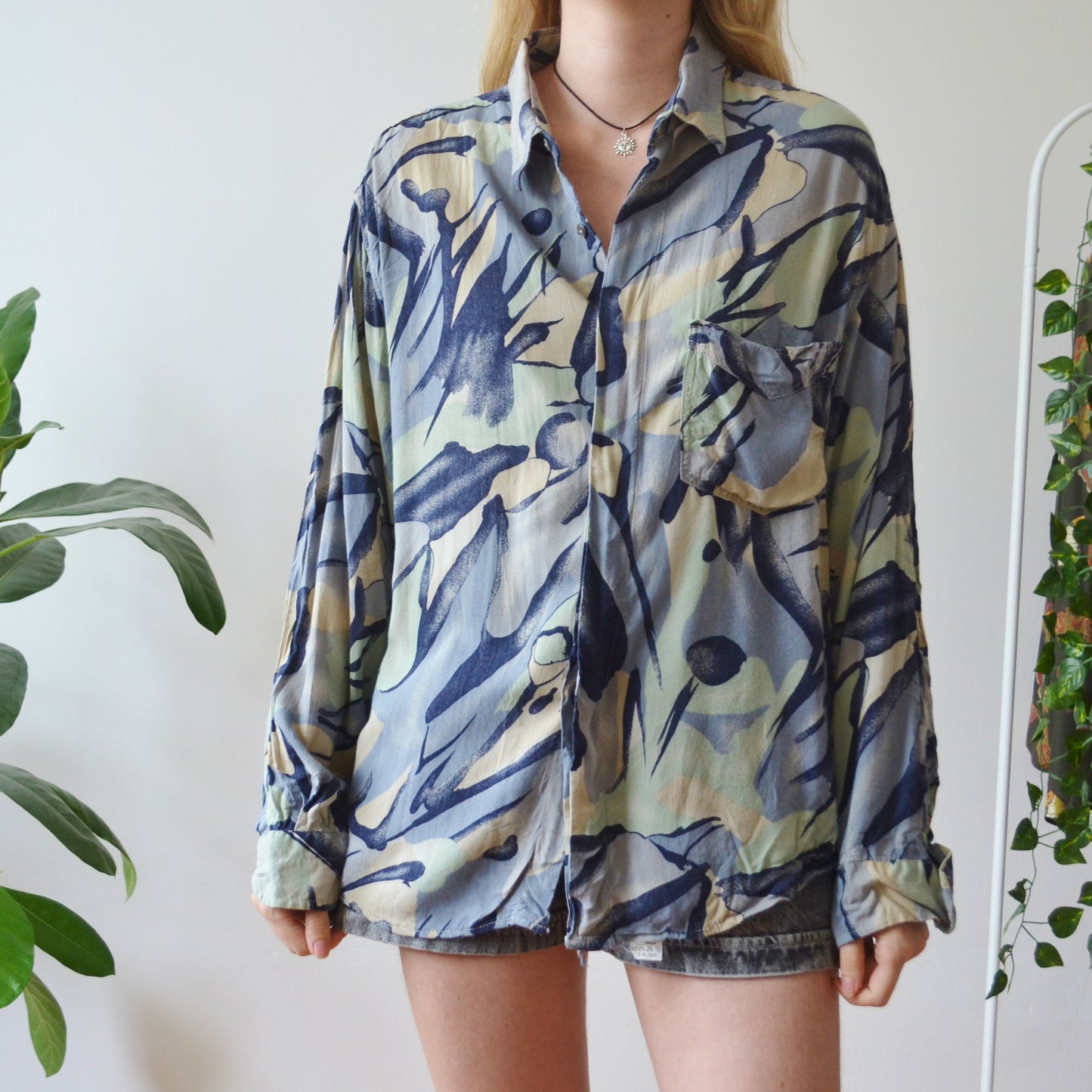 Art shirt L