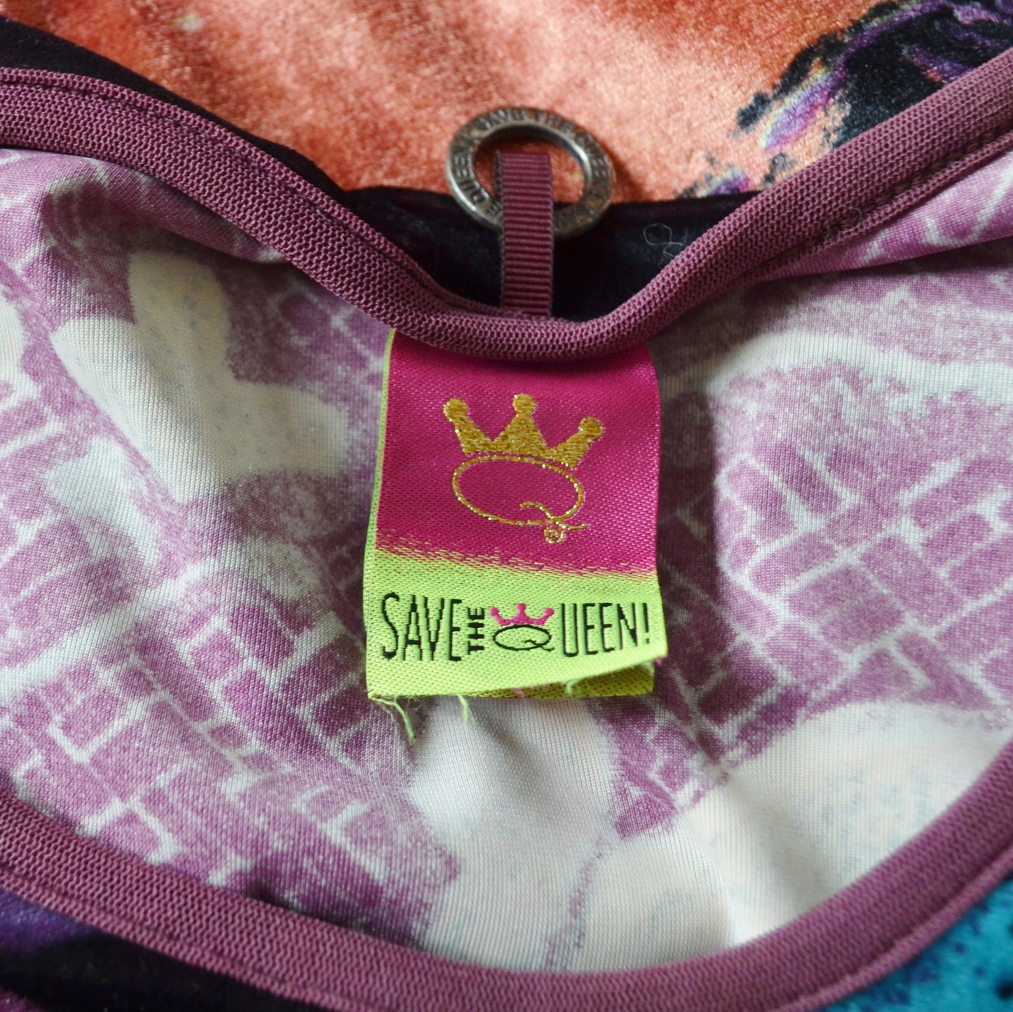 Save the Queen dress L