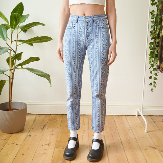 Floral jeans 8