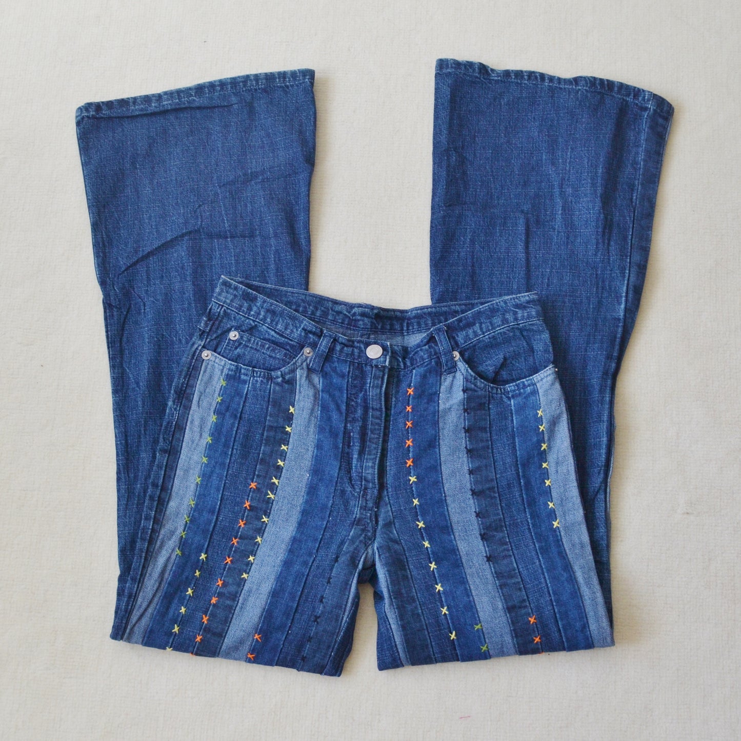 Vintage Embroidered Jeans S